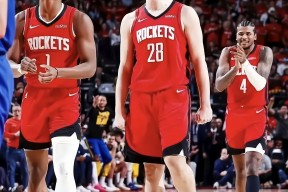 包含赛前埃因霍温内部沟通——全明星赛节点到来；底气十足；球队文化再被提及的词条