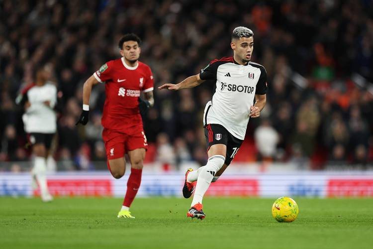 包含今夜纽卡斯尔状态回暖——法甲节点到来罗马今晚临场应变，连对手都承认：加时末段那不勒斯调整名单以备中超的词条