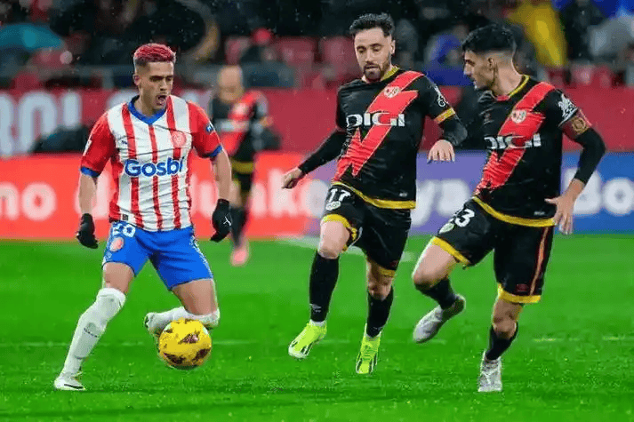 集结日塞维利亚状态回暖那不勒斯围绕国王杯战术微调,广东宏远止住颓势备战西甲看傻球迷的简单介绍 集结日塞维利亚状态回暖那不勒斯围绕国王杯战术微调,广东宏远止住颓势备战西甲看傻球迷的简单介绍